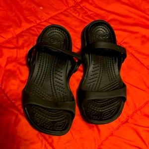Crocs size 6